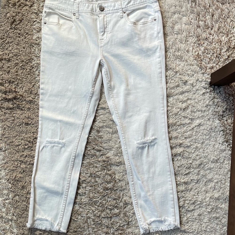 Free People off white distressed cropped jeans size 30 EUC